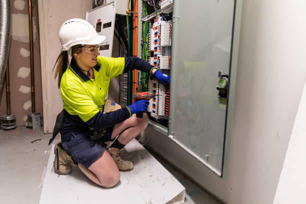 Best Electrical Contractors for Businesses  in Viola, IL